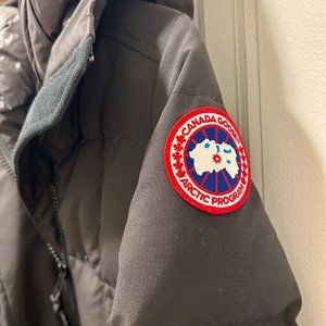 New (with tags!) Canada Goose Elmwood Parka
